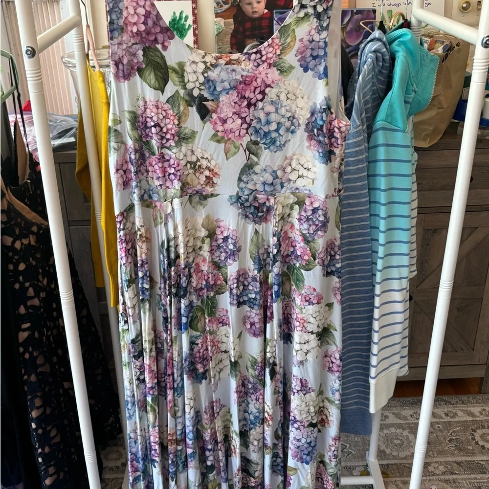 Posh Peanut Floral Dress in Purple and Green - Picture 4 of 5